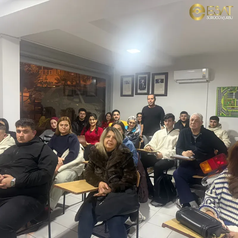 Esat Sürücü Kursu Ankara - Teorik Eğitim